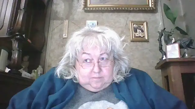 Lala-Love56 online show from 10-31-25, 06:31