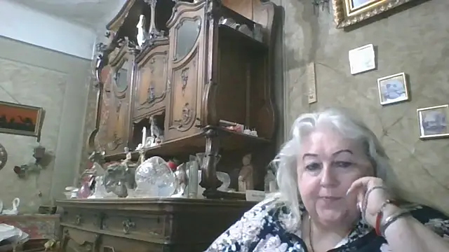 Snapshot of Lala-Love56 chatting on 07-12-26, 08:44 Lala-Love56 online show from 07-12-26, 08:44