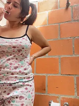 amberbakee online show from 11-28-25, 01:58