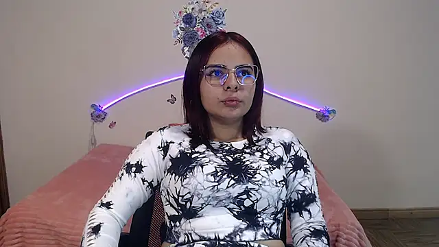 Valeryxs online show from 11-05-25, 08:42