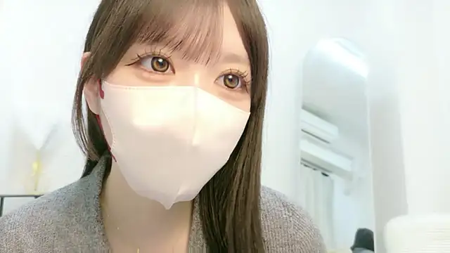 Snapshot of roachan_ chatting on 07-23-26, 02:37 roachan online show from 07-23-26, 02:37