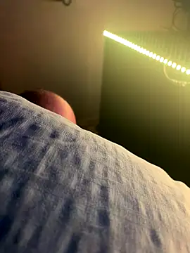 Snapshot of THEDICKBOY17 chatting on 09-25-25, 09:18 THEDICKBOY17 online show from 09-25-25, 09:18