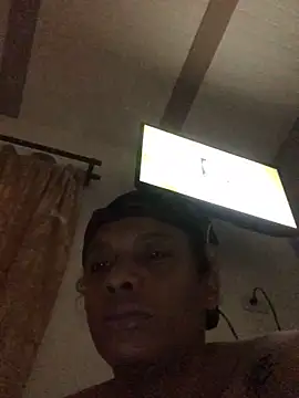 Snapshot of elpeluchenegroxxx3 chatting on 10-17-25, 12:14 elpeluchenegroxxx3 online show from 10-17-25, 12:14