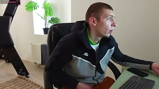 Ryan Dozer online show from 03-19-26, 06:50