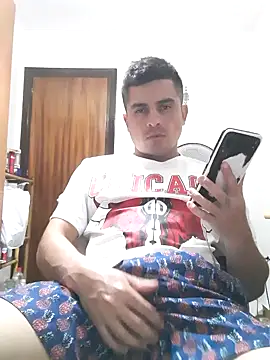 Snapshot of Andr3s69xxx chatting on 09-22-25, 07:05 Andr3s69xxx online show from 09-22-25, 07:05