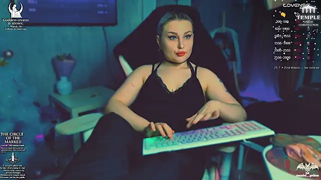 Snapshot of Wounded_Goddess_ chatting on 12-17-25, 03:51 Wounded Goddess online show from 12-17-25, 03:51