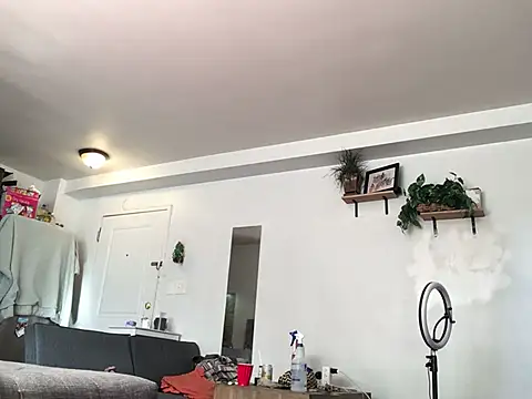 Snapshot of littyleesh1 chatting on 01-13-26, 04:01 littyleesh1 online show from 01-13-26, 04:01