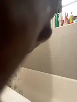 Snapshot of littyleesh1 chatting on 02-22-26, 03:32 littyleesh1 online show from 02-22-26, 03:32