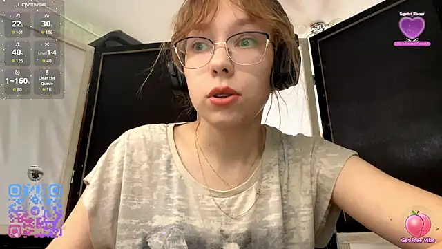 Snapshot of LouieRutt chatting on 09-26-25, 08:29 LouieRutt online show from 09-26-25, 08:29