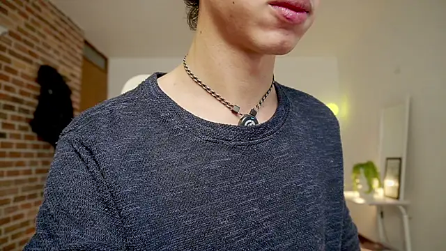 Snapshot of boream chatting on 10-21-25, 11:22 boream online show from 10-21-25, 11:22