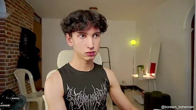 Snapshot of boream chatting on 01-12-26, 02:00 boream online show from 01-12-26, 02:00