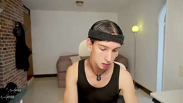 Snapshot of boream chatting on 02-05-26, 02:22 boream online show from 02-05-26, 02:22