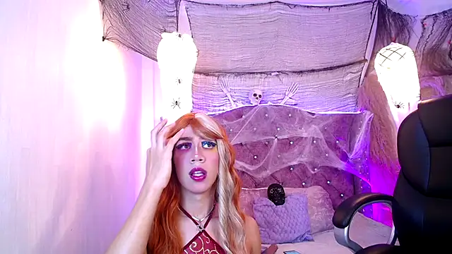 Snapshot of Eva_Walker_ chatting on 10-28-25, 10:56 Eva Walker online show from 10-28-25, 10:56