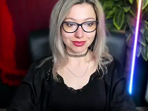 loveHeidi online show from 04-15-26, 04:52