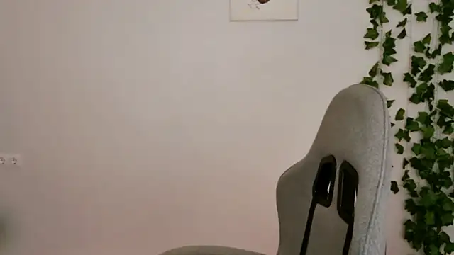 Yoka paradoXXX online show from 02-03-26, 09:25