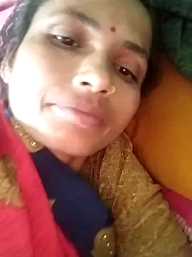 Snapshot of KIRTI12_HOT chatting on 11-12-25, 04:40 KIRTI12 HOT online show from 11-12-25, 04:40