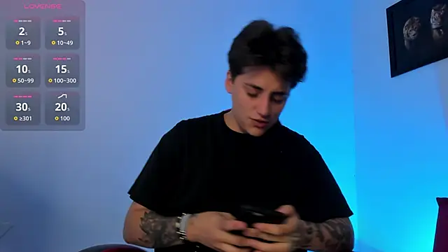 PeytonBox online show from 10-21-25, 01:34