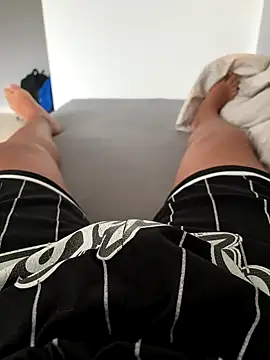 Snapshot of sulo19 chatting on 09-09-25, 03:33 sulo19 online show from 09-09-25, 03:33