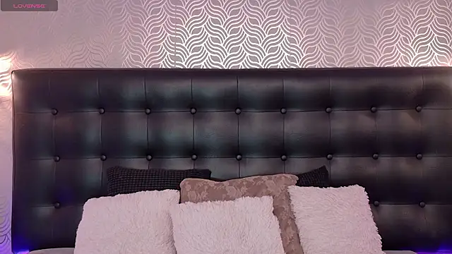 NaiaraMasson  online show from 03-02-26, 12:23