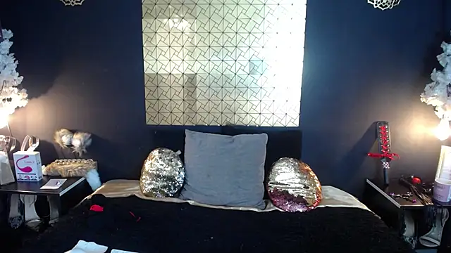 kinky momm online show from 04-28-26, 04:23