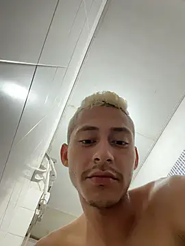 Boy hot- online show from 03-31-26, 07:58