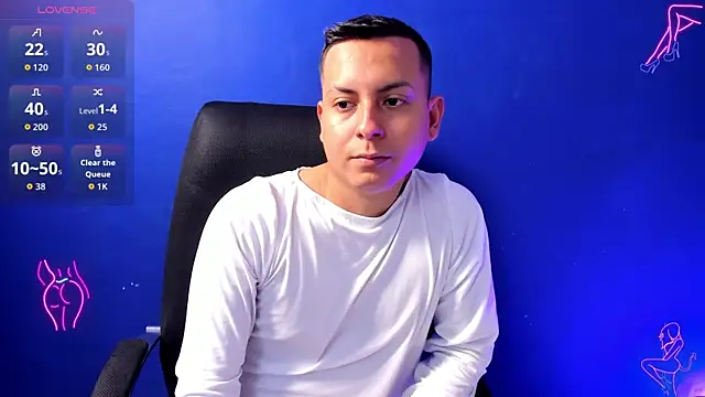 Snapshot of Sahira_and_Zaid chatting on 10-02-25, 06:26 Sahira and Zaid online show from 10-02-25, 06:26