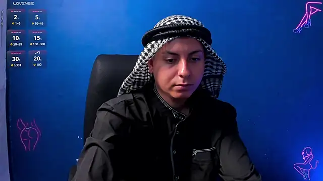 Snapshot of Sahira_and_Zaid chatting on 10-21-25, 06:41 Sahira and Zaid online show from 10-21-25, 06:41