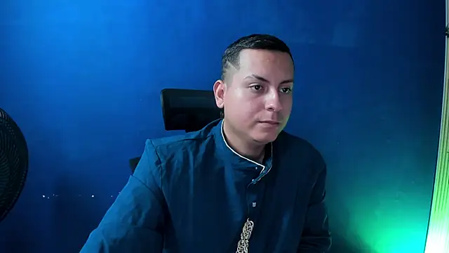 Snapshot of Sahira_and_Zaid chatting on 11-28-25, 06:54 Sahira and Zaid online show from 11-28-25, 06:54