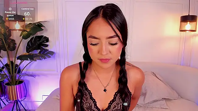 Snapshot of Dafne_Hillss chatting on 11-22-25, 12:37 Dafne Hillss online show from 11-22-25, 12:37