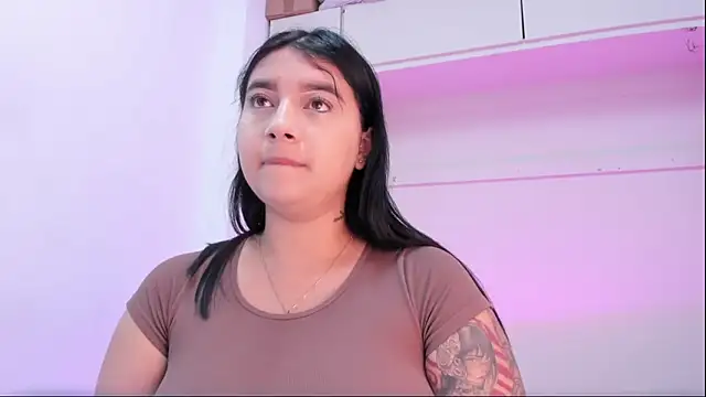 Snapshot of BrianaTaylorr chatting on 11-01-25, 07:16 BrianaTaylorr online show from 11-01-25, 07:16