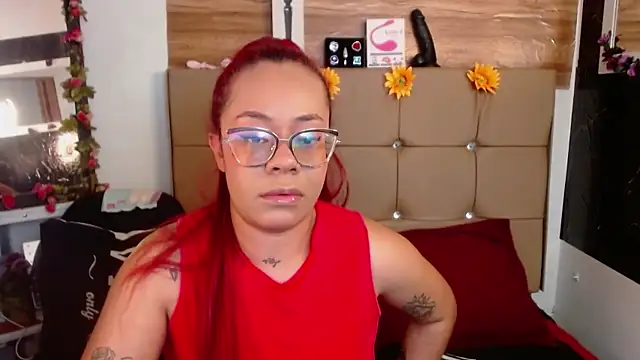 Snapshot of MIA__SPENCER chatting on 10-17-25, 06:10 MIA SPENCER online show from 10-17-25, 06:10