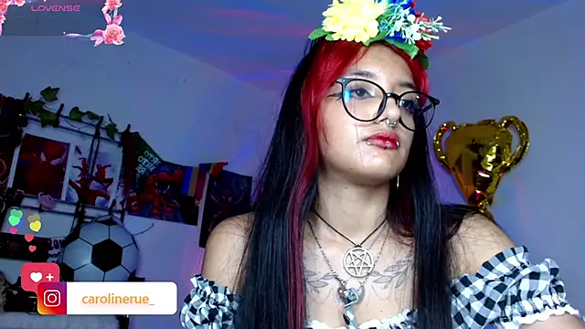 Snapshot of carolinerue chatting on 06-20-26, 04:48 carolinerue online show from 06-20-26, 04:48