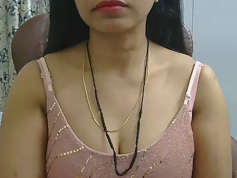 MISS SOMIYA online show from 04-10-26, 04:33