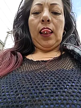 Snapshot of Misshot_01 chatting on 10-10-25, 06:18 Misshot 01 online show from 10-10-25, 06:18