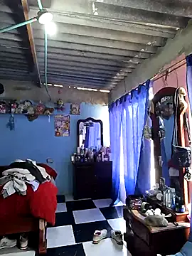 Snapshot of Misshot_01 chatting on 10-18-25, 04:08 Misshot 01 online show from 10-18-25, 04:08