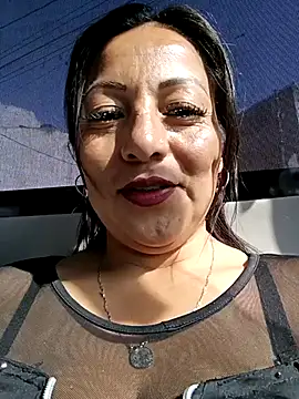 Snapshot of Misshot_01 chatting on 10-30-25, 08:09 Misshot 01 online show from 10-30-25, 08:09