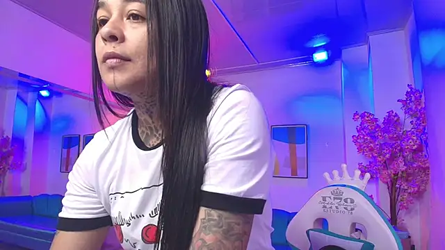 Black roseee online show from 04-12-26, 03:55