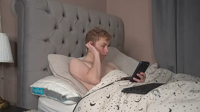 scottishtwink01 online show from 05-10-26, 09:53