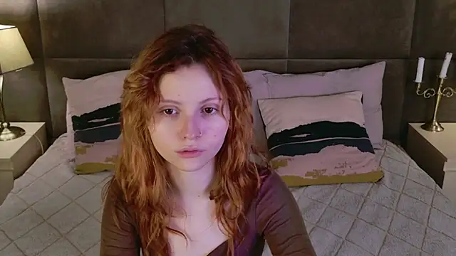 AlisHanson online show from 11-28-25, 02:09