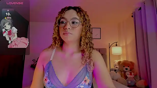 Snapshot of OxanaFedorova1- chatting on 06-16-26, 09:17 OxanaFedorova1- online show from 06-16-26, 09:17