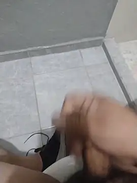 Santiagoqro85 online show from 12-19-25, 05:31