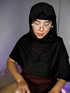 Snapshot of rhizanthella_ chatting on 09-14-25, 06:40 rhizanthella online show from 09-14-25, 06:40