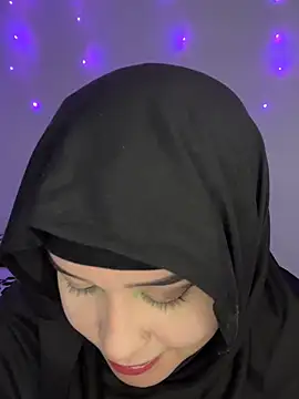 Snapshot of rhizanthella_ chatting on 09-27-25, 05:29 rhizanthella online show from 09-27-25, 05:29