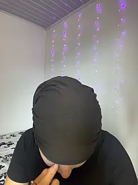 Snapshot of rhizanthella_ chatting on 10-08-25, 06:49 rhizanthella online show from 10-08-25, 06:49