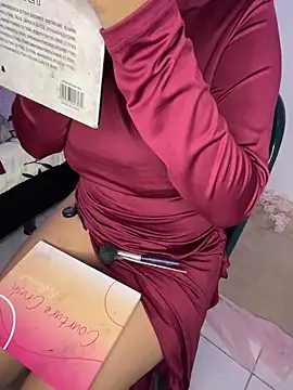 Snapshot of rhizanthella_ chatting on 10-11-25, 02:15 rhizanthella online show from 10-11-25, 02:15