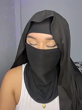 Snapshot of rhizanthella_ chatting on 12-13-25, 08:04 rhizanthella online show from 12-13-25, 08:04