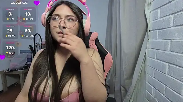 valentinauwu online show from 03-21-26, 06:29