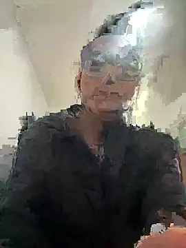 Snapshot of samuelcher chatting on 06-12-26, 04:33 samuelcher online show from 06-12-26, 04:33