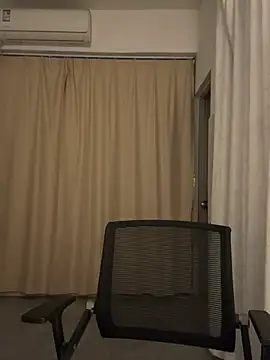 Snapshot of wly2028 chatting on 01-11-26, 12:21 wly2028 online show from 01-11-26, 12:21