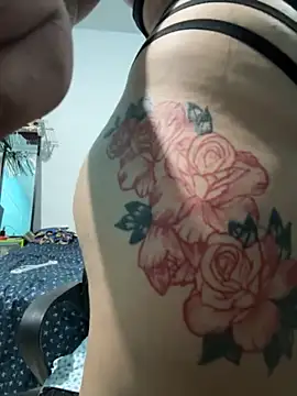 Snapshot of Edalyn29 chatting on 09-27-25, 07:52 Edalyn29 online show from 09-27-25, 07:52